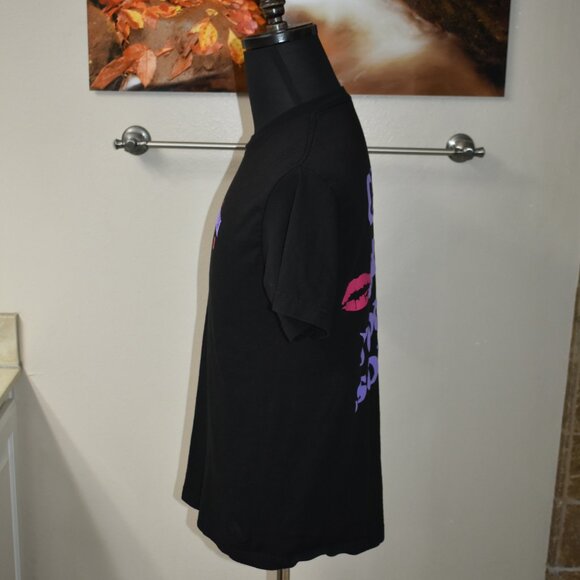 UNISEX MENS WOMENS T-SHIRT S SMALL Yours Truly Call Me When Your Sober kiss - Picture 5 of 13